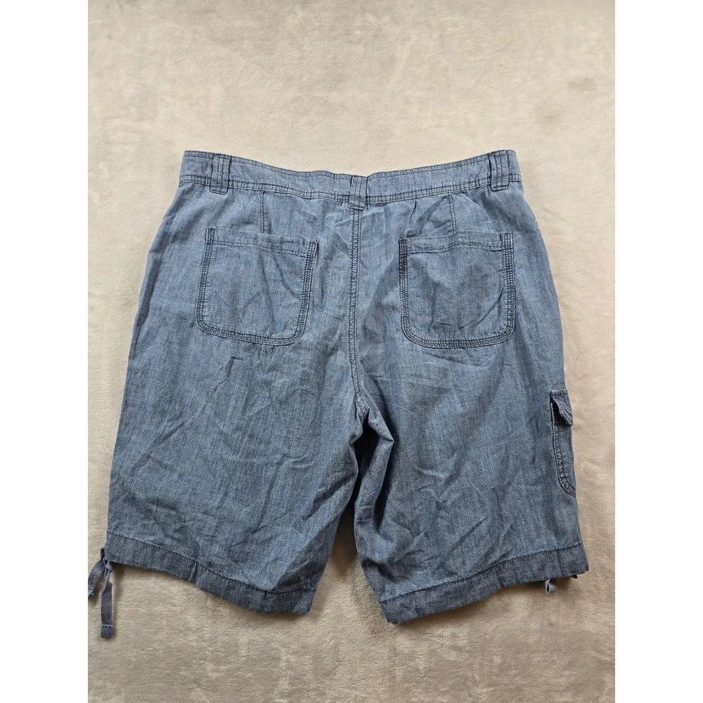 St. John's Bay Bermuda Shorts Womens 14 Blue Cotton Mid Rise Cargo Chambray NEW - Picture 3 of 7